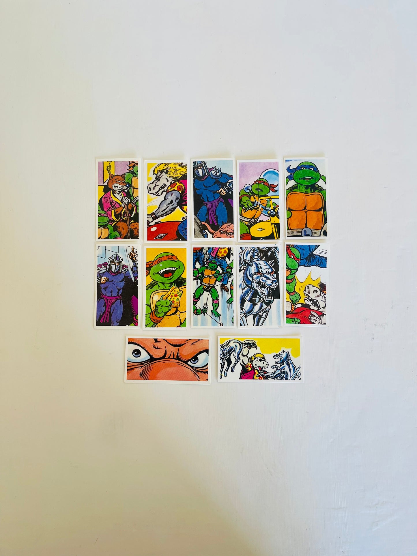 Teenage Mutant Ninja Turtles Brooke Bonds Cards - Dimension Xescapade set of 12 - 1990